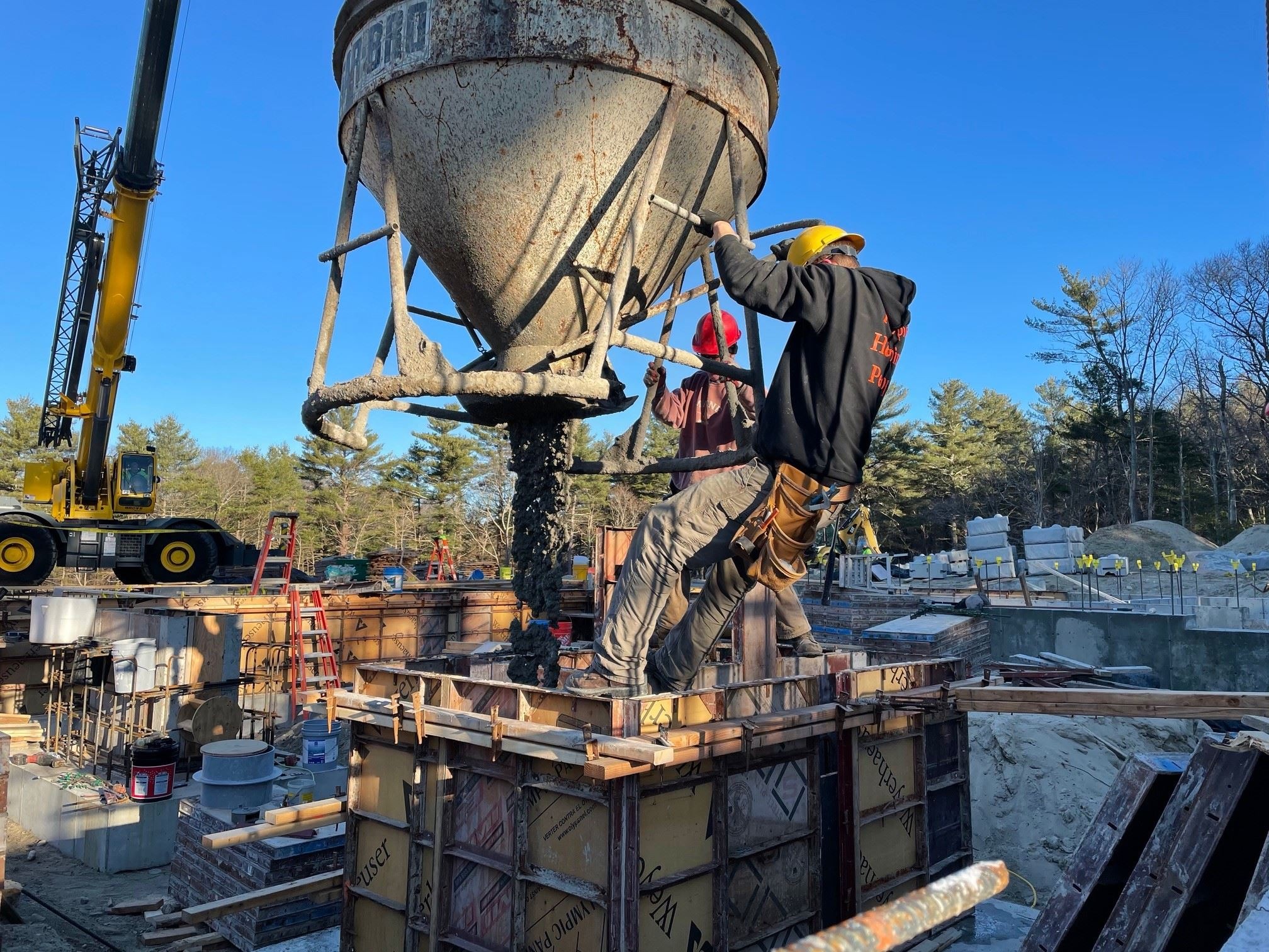 Pouring Sump Pit Walls1